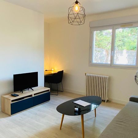 Bel Appartement Avec Terrasse Et Beau Jardin Classe 1 Etoile La Ciotat Exterior photo