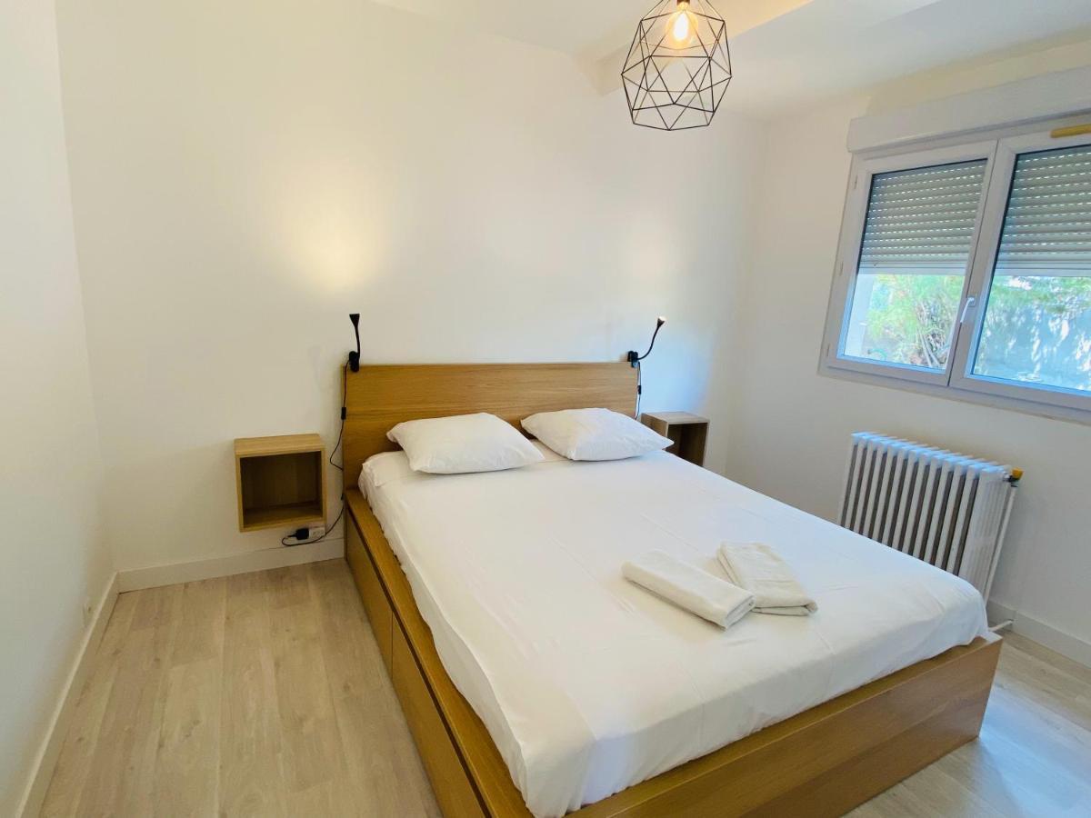 Bel Appartement Avec Terrasse Et Beau Jardin Classe 1 Etoile La Ciotat Exterior photo